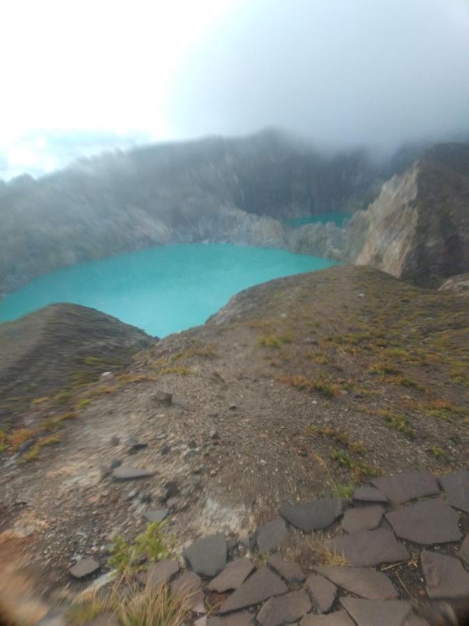 Hidayah Homestay Kelimutu Exterior foto